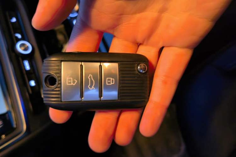 Used Roewe Ei5 2019 Smart Connect Supreme Edition Vehicle Key