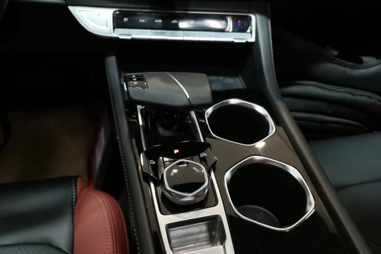 Used Changan Eado 2022 PLUS Blue Whale NE 1.4T GDI DCT Prestige Edition