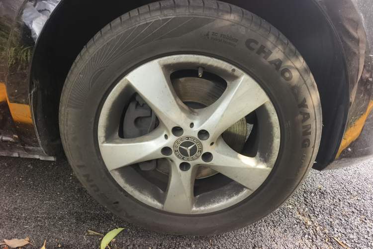 Used Mercedes-Benz Vito 2018 2.0T Elite Version 7 Seats China VI Emission Standard
