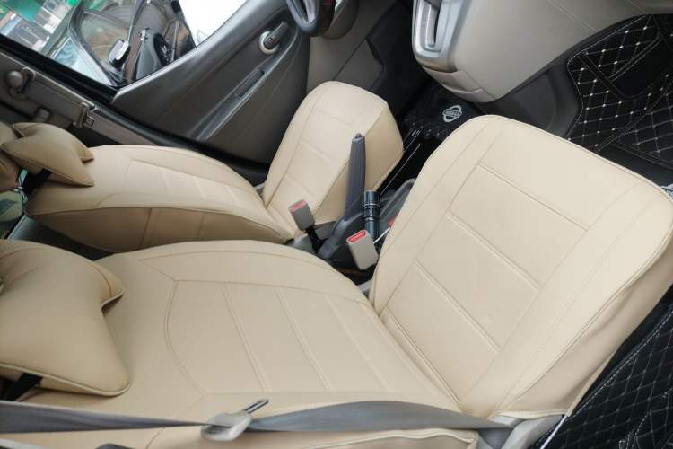 Used Nissan NV200 2016 Revised Version 1.6L CVT Deluxe Edition