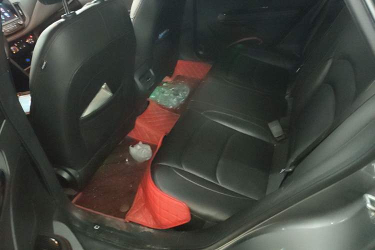 Used Chevrolet Monza 2019 RS 330T Automatic Comfort Edition China VI Standard Left Rear Seat