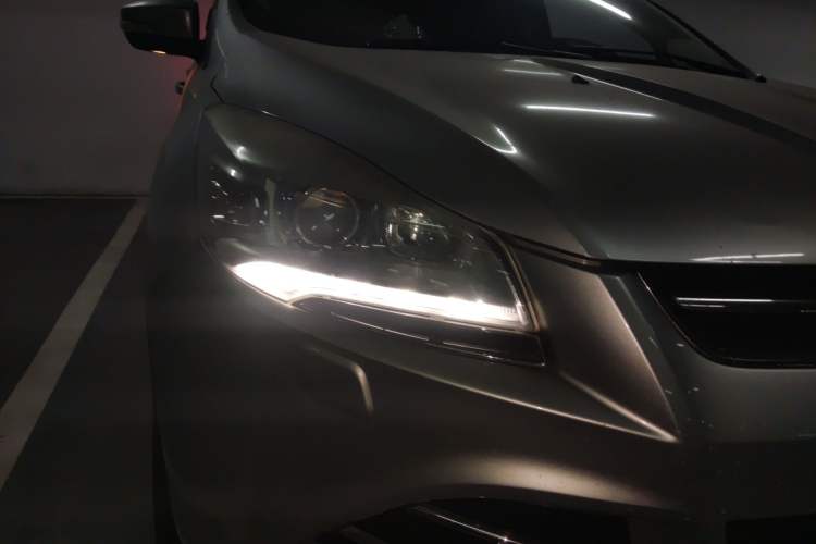 Used Ford Kuga 2013 2.0L GTDi Four-Wheel Drive Premium Model
