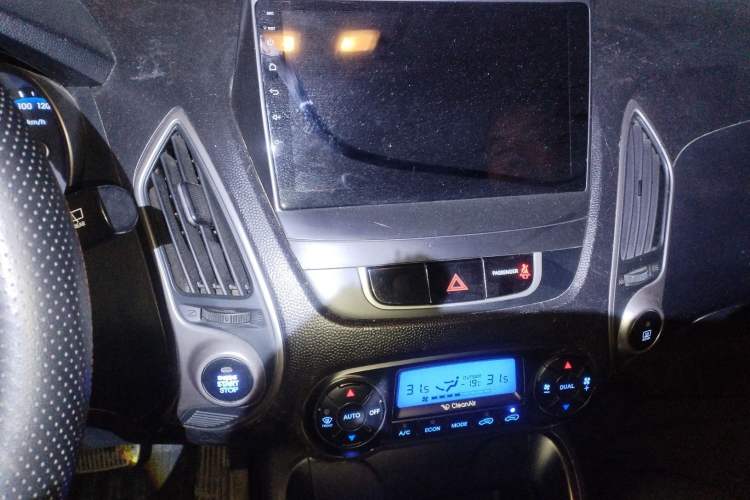 Used Hyundai ix35 2012 2.0L Automatic Two-Wheel Drive Elite Edition GLS
