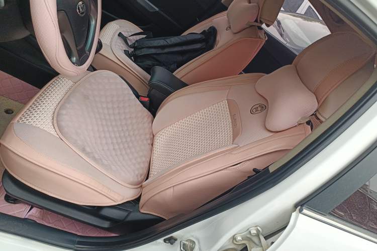 Used Kia K2 2015 Sedan 1.4L MT GLS Left Front Seat