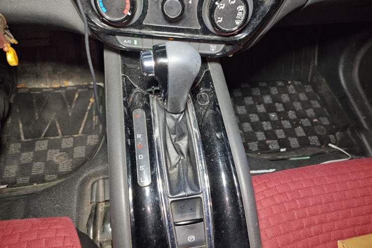 Used Honda Vezel 2015 1.8L CVT 2WD Elite Model