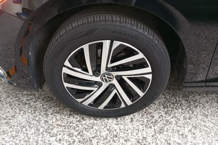 Used Volkswagen Lavida 2023 1.5L Automatic 5 Million Edition Exterior 4