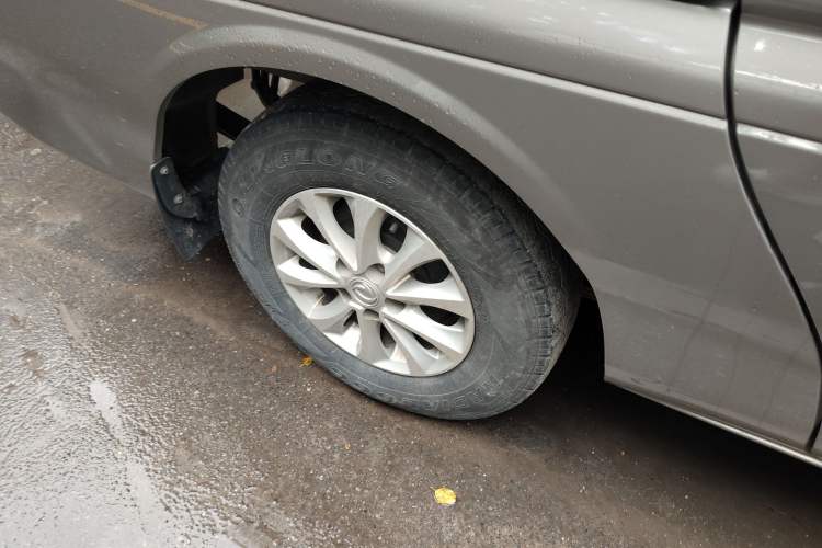 Used FORTHING Lingzhi M5 2020 Long-Range Version Comfort Model 9 Seats
