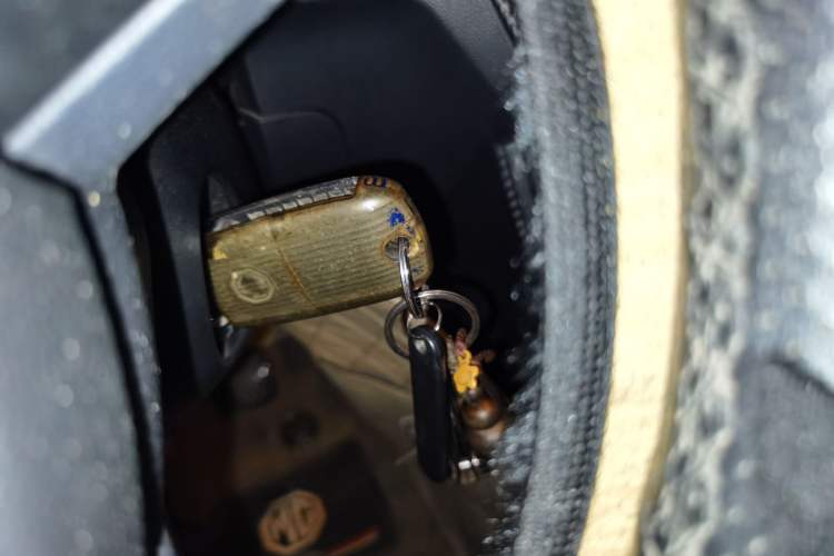 Used MG ZS 2020 Global Bestseller with 1.5L Engine Manual Transmission and a Massive 65-Inch Panoramic Sunroof Version Vehicle Key