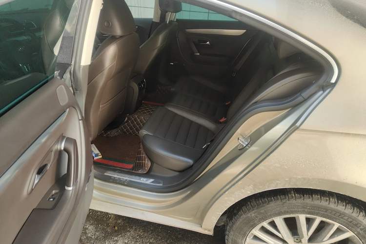 Used Volkswagen FAW-Volkswagen CC 2015 2.0 TSI Ultimate Model Left Rear Seat