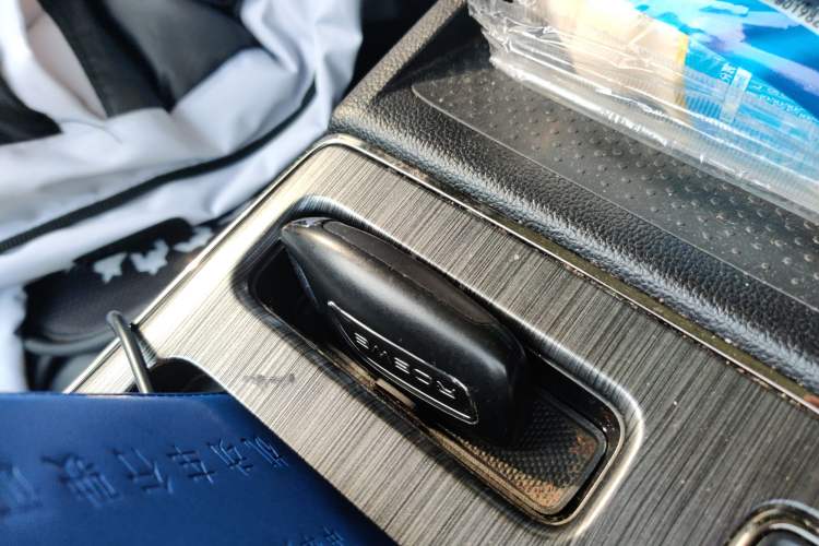 Used Roewe RX5 2023 PLUS 330TGI Automatic Trendsetting Smart Edition
