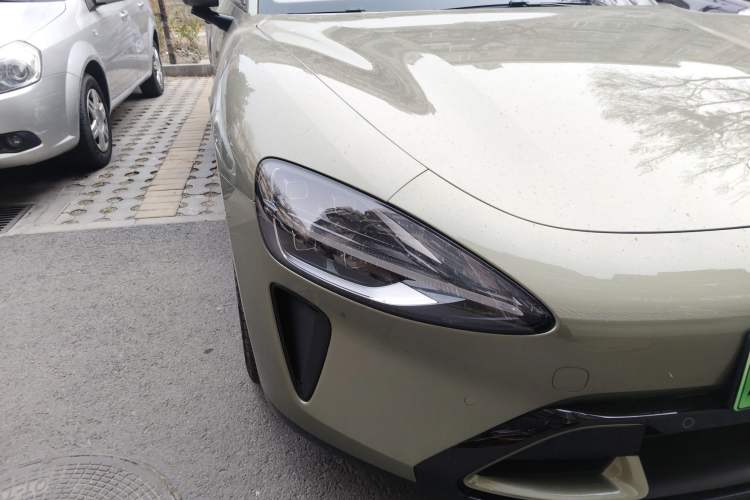 Used Xiaomi Auto SU7 2024 Four-Wheel Drive Ultra-Long Range Advanced Intelligent Driving Max Edition