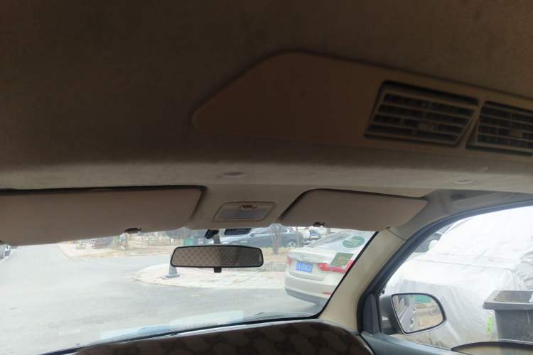 Used CHANGAN KAICHENG Ounuo S 2012 1.3L Standard Version Headliner