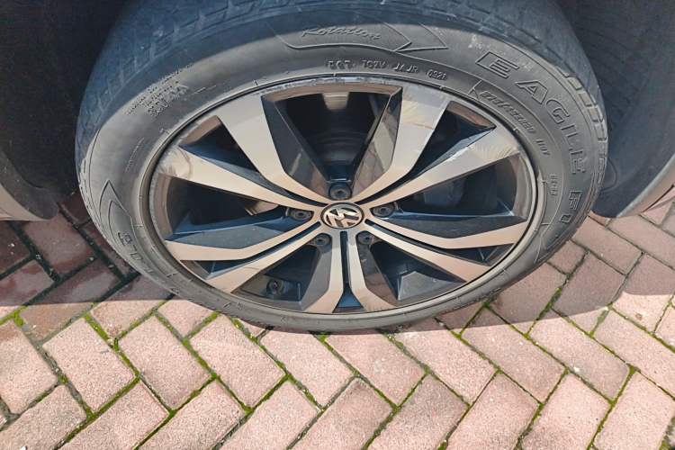 Used Volkswagen Touareg 2018 3.0 TSI Glory Collection Edition
