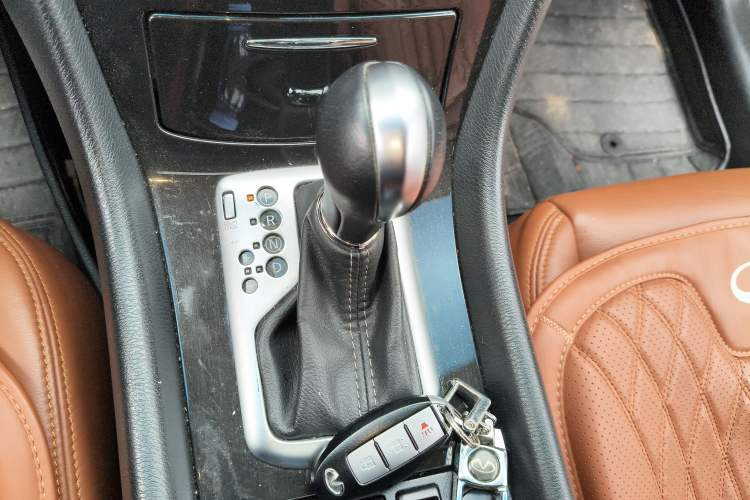 Used Infiniti QX50 2015 2.5L Comfort Edition
