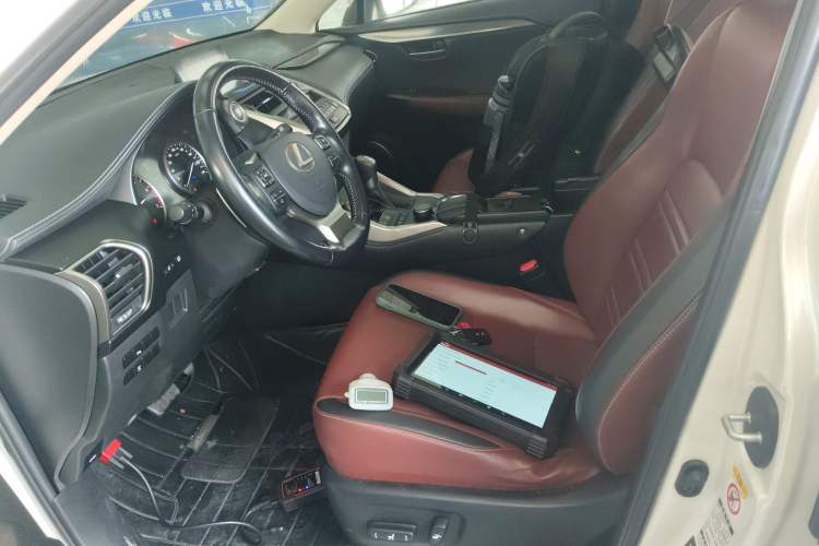 Used Lexus NX 2015 200T All-Wheel-Drive Fēngshàng Edition
