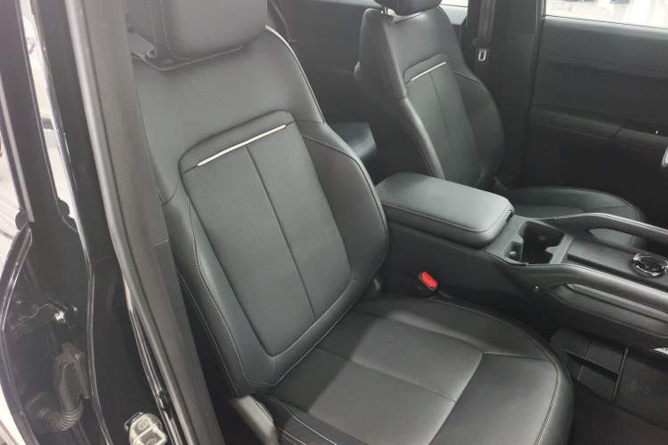 Used iCAR 03T 2024 501km Four-wheel Drive Long-Range Version Right Front Seat