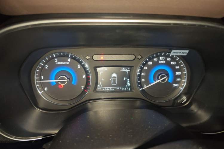 Used Dongfeng Fengon 580 2018 1.5T Manual Luxury Model Instrument Cluster