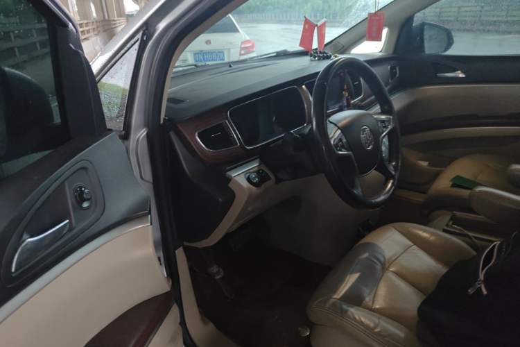 Used Buick GL8 2014 2.4L LT Luxury Business Executive Edition
