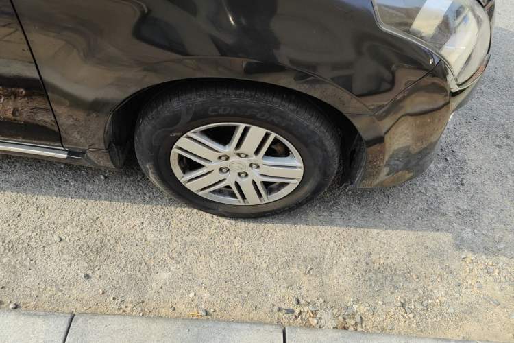 Used Mazda 8 2013 2.5L Ultimate Edition