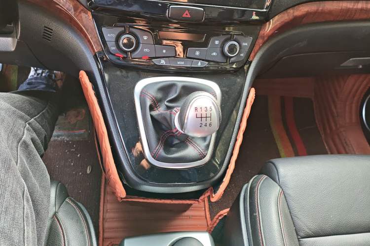 Used Haval H6 2015 Sport Edition 1.5T Manual Two-Wheel Drive Elite Model