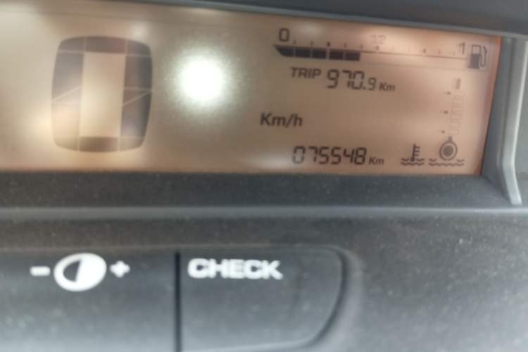 Used Citroen C-Quatre 2014 VTS Version 1.6L Manual - Premium Model Odometer Close Up