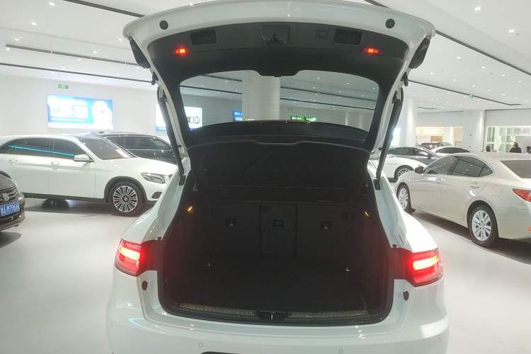 Used Porsche Macan 2018 Macan 2.0T