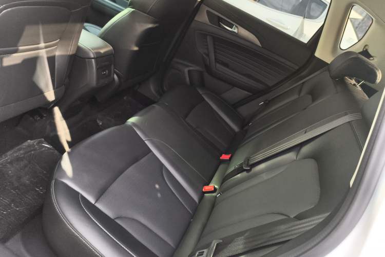 Used Changan CS35PLUS 2021 Honor Million Edition 1.6L Manual Elite Model
