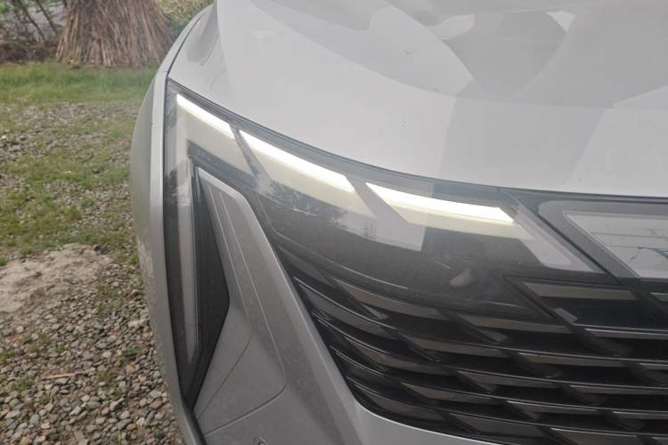 Used Geely Auto FX11 2024 1.5TD DCT Prestige Edition
