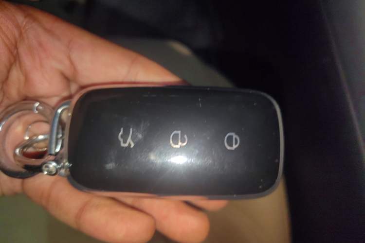 Used Geely Galaxy L6 2023 125km Starship
