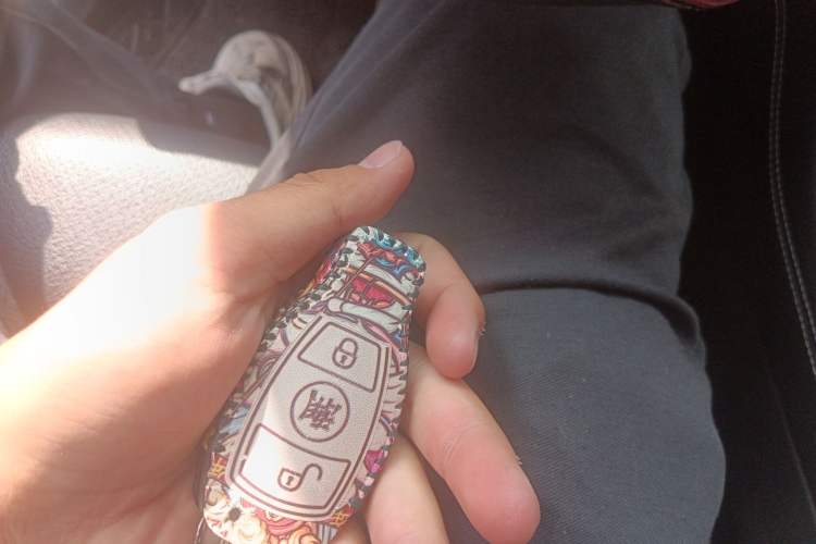 Used Mercedes-Benz GLC 2016 GLC 260 4MATIC Luxury Model