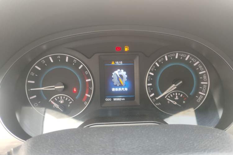 Used Haval H2 2016 Red-Label 1.5T Manual Two-Wheel Drive Luxury Model