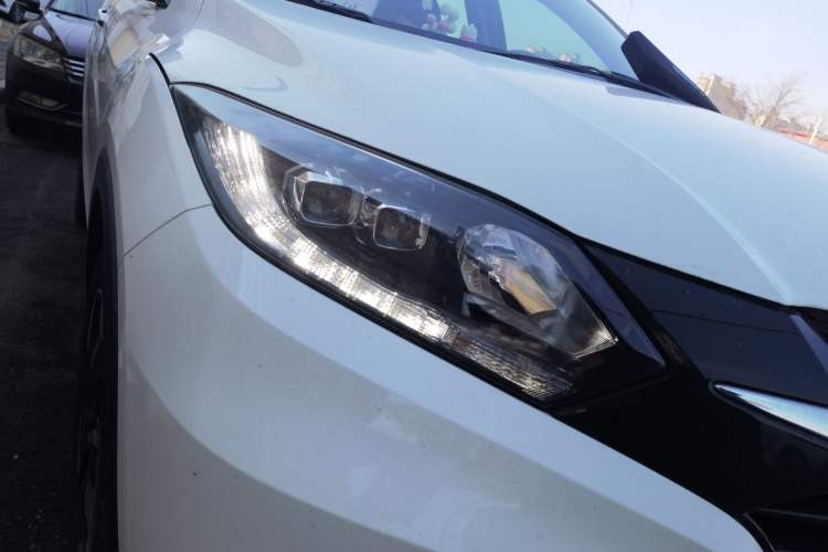 Used Honda Vezel 2017 1.8L CVT Two-Wheel Drive Luxury Model
