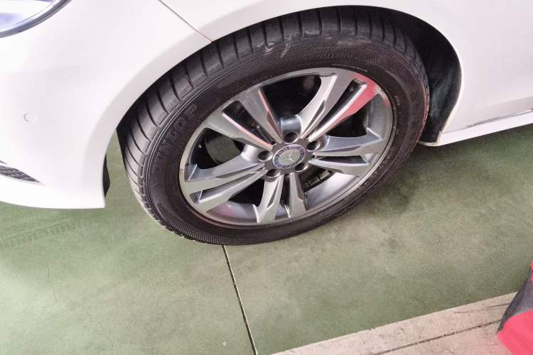 Used Mercedes-Benz E-Class 2014 E 260 L Sport Edition