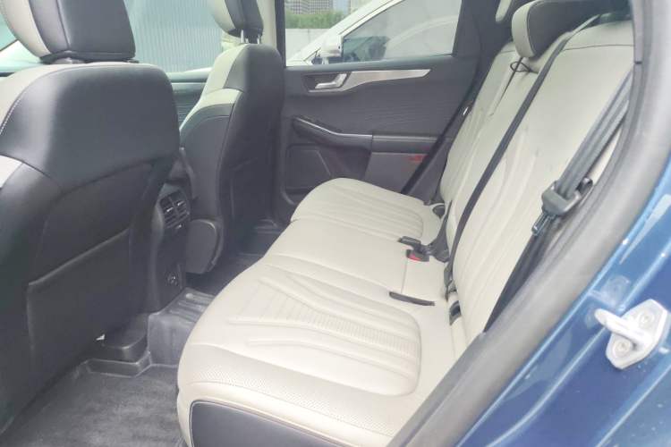 Used Ford Escape 2020 EcoBoost 245 Two-Wheel-Drive Titanium Edition
