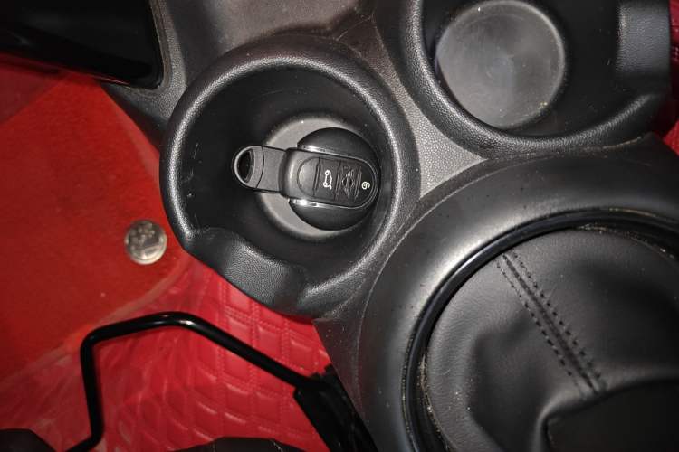 Used MINI 2021 1.5T COOPER Classic Edition