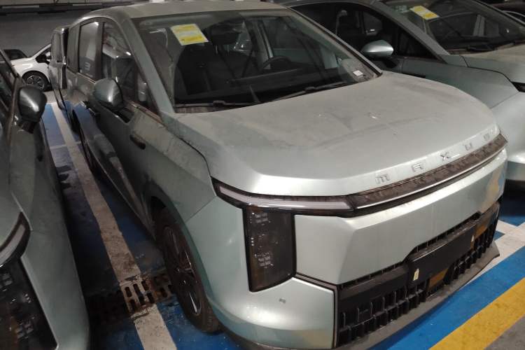 Used SAIC MAXUS Dajia 7 2024 Revised Version Super Hybrid Long-Range Edition Enjoyment Version Front Right 45 Deg