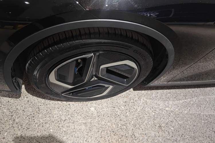 Used Deepal L07 2025 530 Ultra Qiankun Intelligent Driving ADS SE Pure Electric Version
