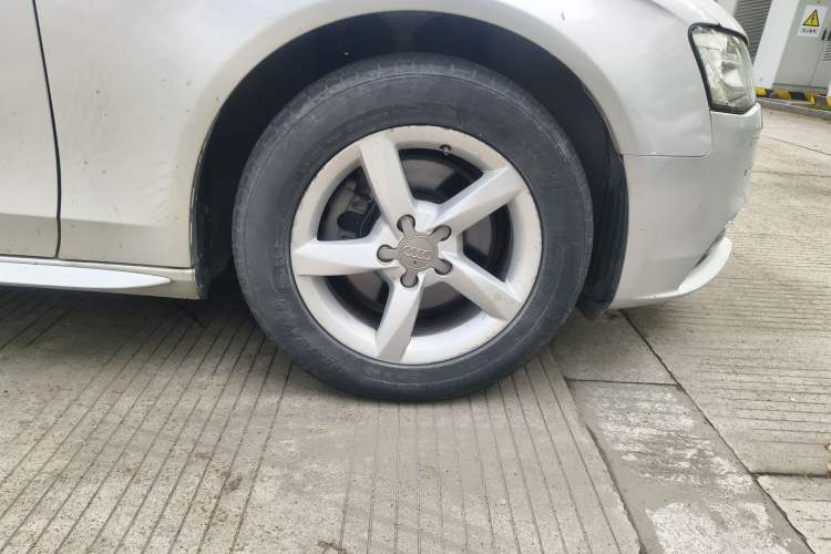 Used Audi A4L 2013 35 TFSI Automatic Comfort Model
