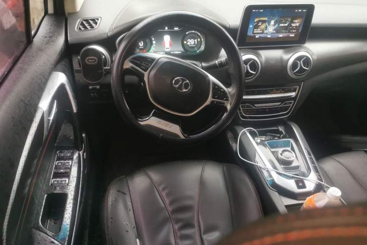 Used BAIC Beijing EU5 2018 R500 Smart Wind Edition