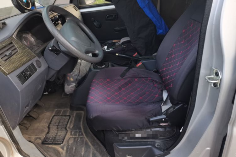 Used Jinbei Hiace X30 2020 1.5L Van Super-Enjoyment Model China VI Standard SWC15M