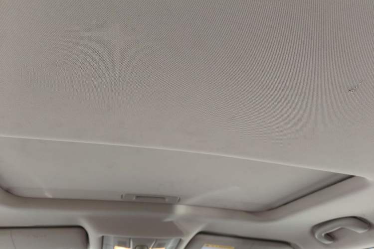 Used MG GS 2015 1.5TGI TST Elite Edition Headliner