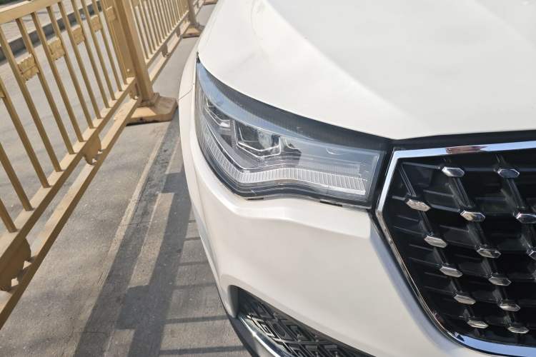 Used Zotye T700 2017 1.8T Dual-Clutch Prestige Model
