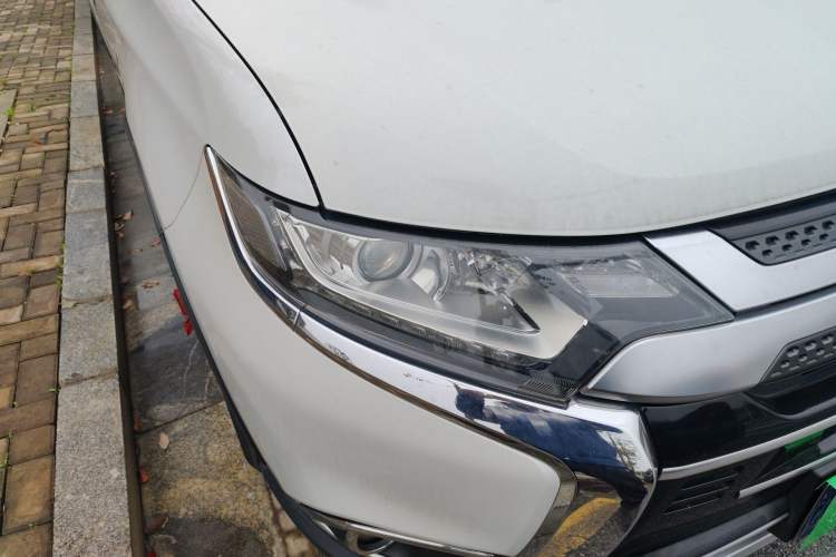 Used Mitsubishi Outlander 2019 2.0L Two-Wheel Drive Comfort Edition 5 Seats China V Standard
