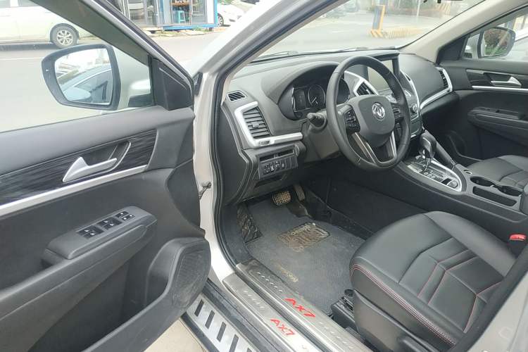 Used Dongfeng Aeolus AX7 2016 2.0L Automatic Zhiyi Trim