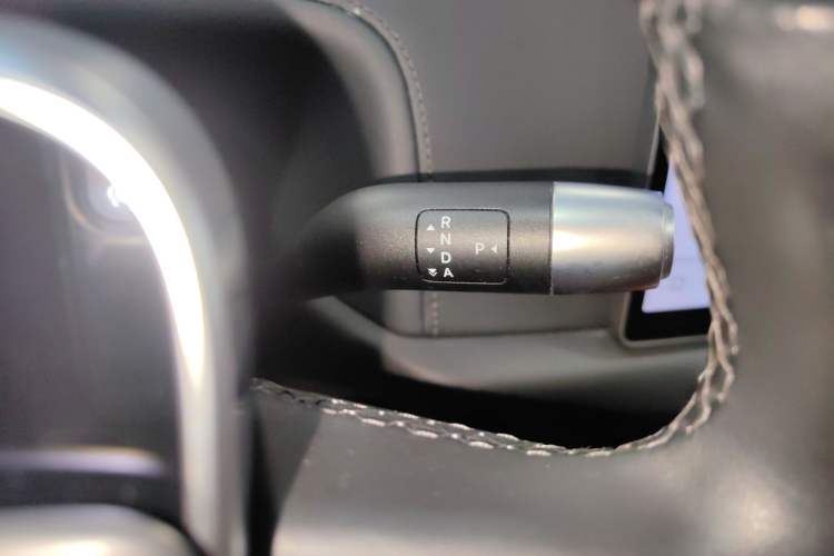 Used Li Auto L8 2023 Pro Model
