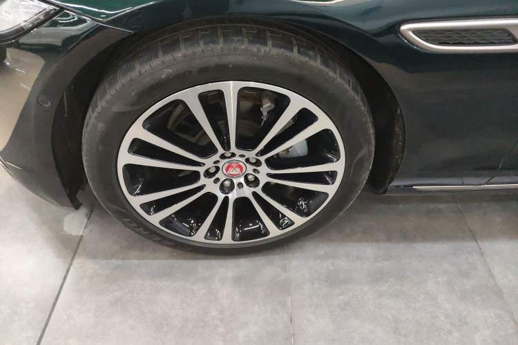 Used Jaguar XFL 2024 2.0T P250 Two-Wheel Drive Prestige Luxury Edition
