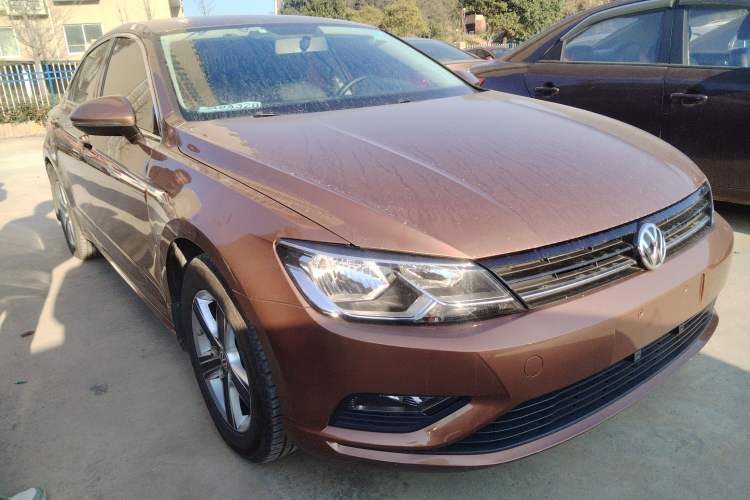 Used Volkswagen Lamando 2017 230TSI DSG Fashion Edition
