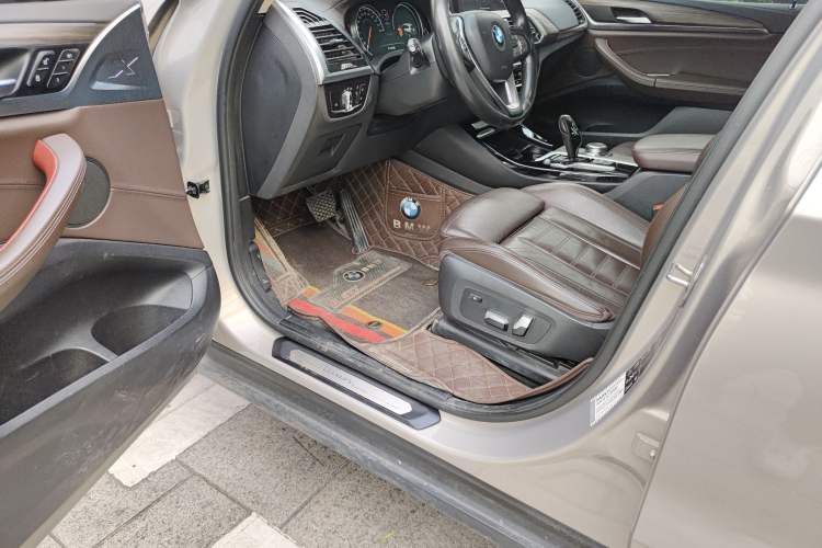 Used BMW X3 2019 xDrive28i Luxury Package Driver Seat