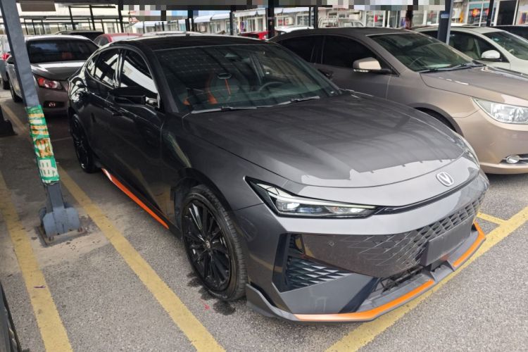 Used Changan UNI-V 2024 1.5T Prestige Sport Edition
