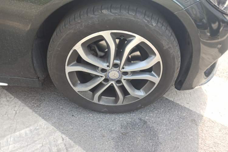 Used Mercedes-Benz C-Class 2017 Restyled C 180 L Fashion Edition Sport Version
